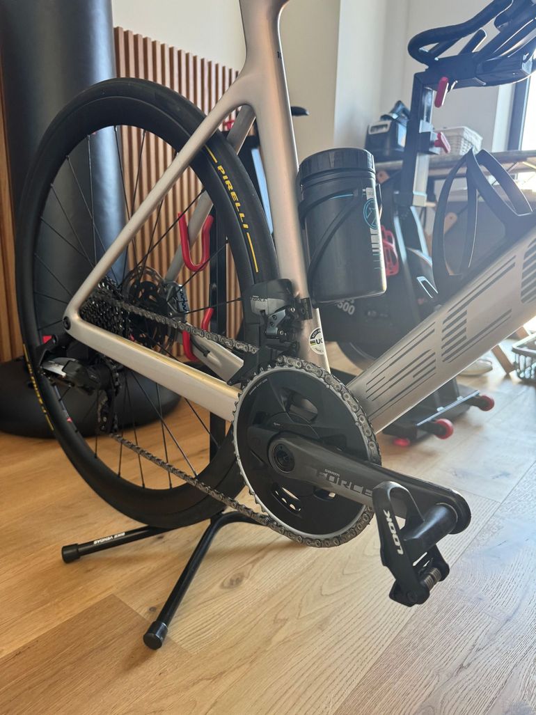 Used Scott Addict RC 10 2022 2022 Road & Gravel, Light Gray — image 5 of 5