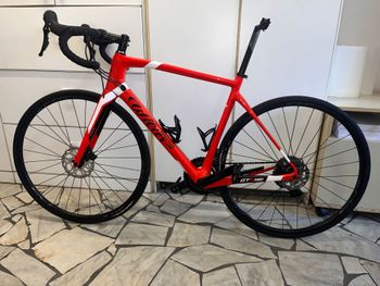 Used Wilier GTR Team Disc 2023 2023 Road & Gravel, Red — image 2 of 13