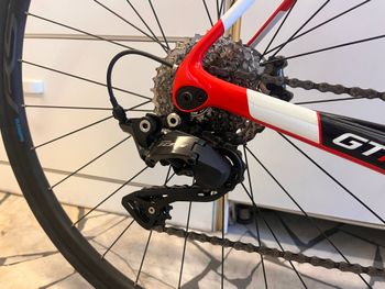 Used Wilier GTR Team Disc 2023 2023 Road & Gravel, Red — image 8 of 13