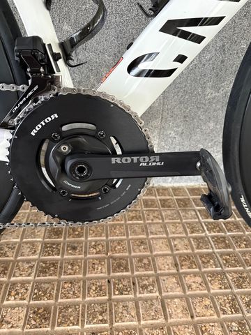 Used Canyon Aeroad CFR Disc Di2 2023 2023 Road & Gravel, White — image 6 of 11