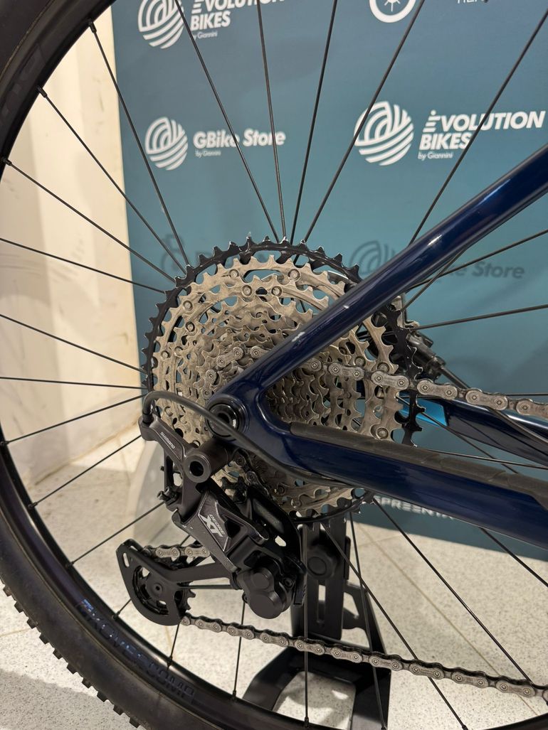 Used Trek Procaliber 9.6 2023 2023 Mountainbike, Blue, 29 — image 3 of 14