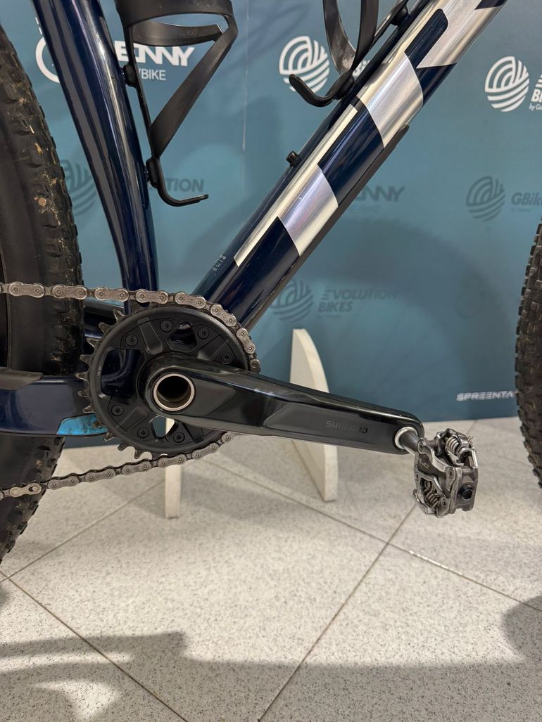 Used Trek Procaliber 9.6 2023 2023 Mountainbike, Blue, 29 — image 4 of 14