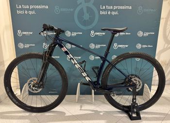 Used Trek Procaliber 9.6 2023 2023 Mountainbike, Blue, 29 — image 12 of 14