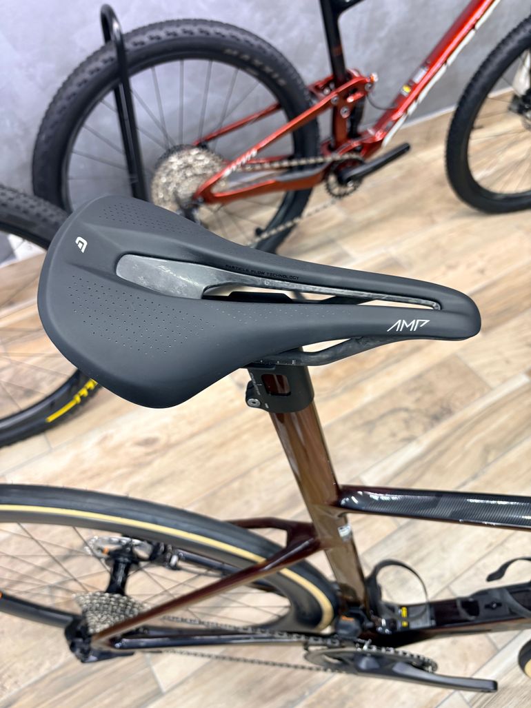 Used Giant Propel Advanced SL 1 2025 2025 Road & Gravel, Red — image 6 of 6