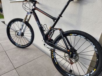 Used Scott Genius 10 2010 2010 Mountainbike, Black — image 4 of 8