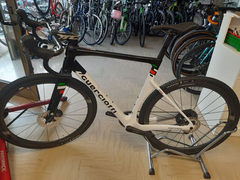 Used Guerciotti Eureka CXS 2025 Road & Gravel, White — image 2 of 6