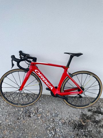 Used Orbea ORCA AERO M20TEAM 2018 2018 Road & Gravel, Red — image 2 of 4