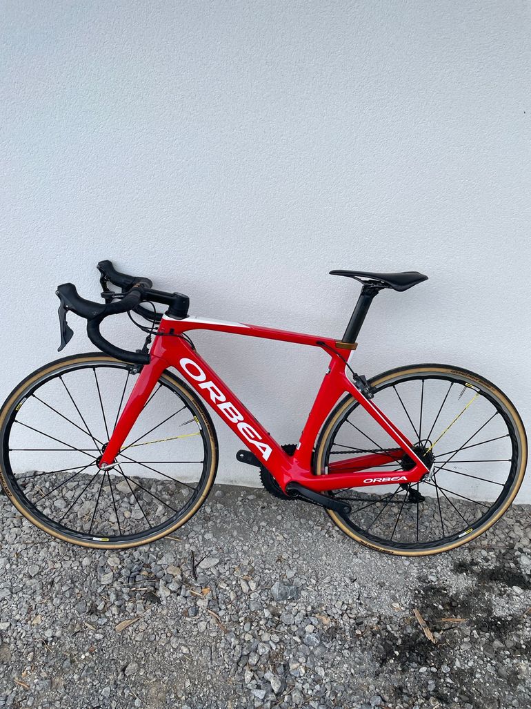 Used Orbea ORCA AERO M20TEAM 2018 2018 Road & Gravel, Red — image 2 of 4