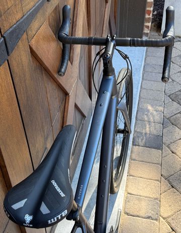Used Specialized Diverge Shimano GRX 2021 Road & Gravel, Light Gray — image 9 of 12