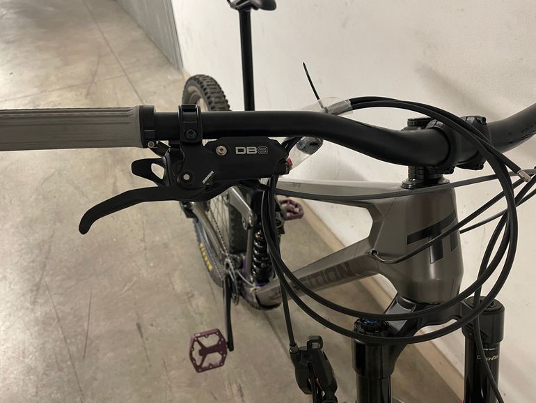 Used Transition Sentinel Sram Eagle Transmission GX 2021 Mountainbike, Light Gray — image 6 of 6