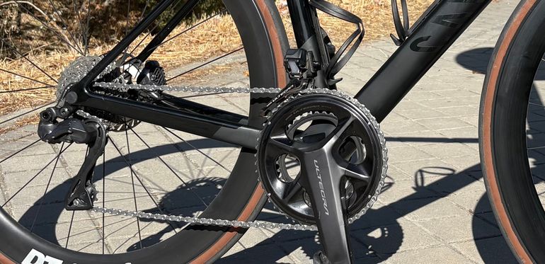 Used Canyon Ultimate CF SLX 8 Di2 2023 2023 Road & Gravel, Black — image 3 of 9