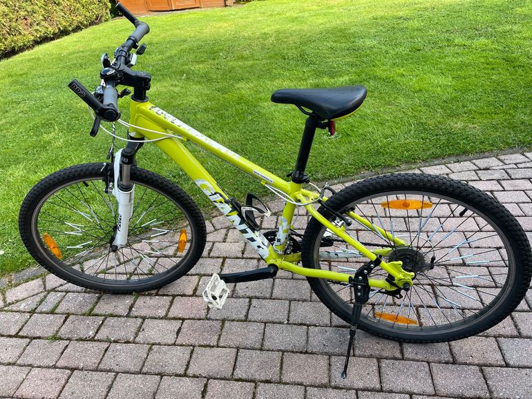 Used Giant Revel 4 2013 2013 Mountainbike, Green, 26 — image 5 of 6