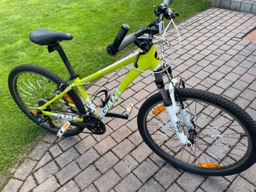Used Giant Revel 4 2013 2013 Mountainbike, Green, 26 — image 4 of 6