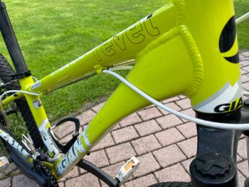 Used Giant Revel 4 2013 2013 Mountainbike, Green, 26 — image 6 of 6