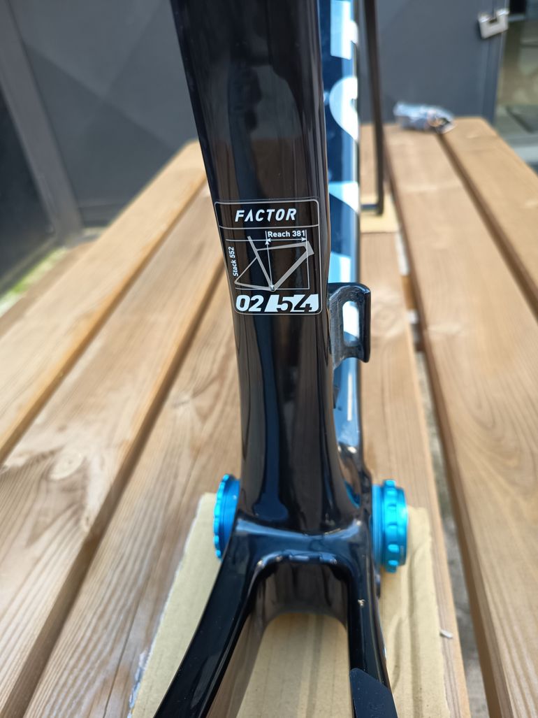 Used Factor Vam Chrome 2025 Road & Gravel, Black — image 4 of 9