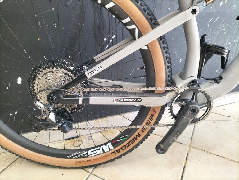 Used Orbea OIZ M-PRO 2023 2023 Mountainbike, Light Gray, 29 — image 2 of 3