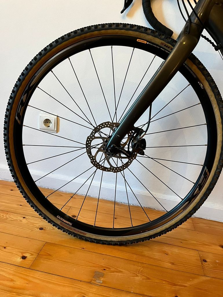 Used Cannondale CAADX 105 SE 2018 2018 Road & Gravel, Light Gray — image 5 of 6