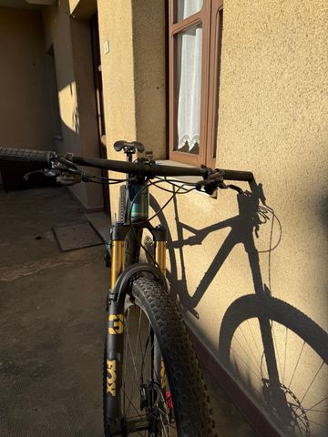 Used Orbea OIZ M10 2024 2024 Mountainbike, Green, 29 — image 12 of 12