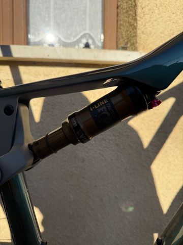 Used Orbea OIZ M10 2024 2024 Mountainbike, Green, 29 — image 10 of 12