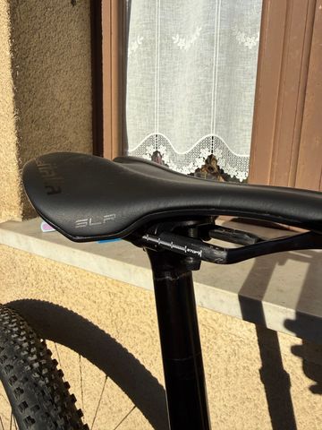 Used Orbea OIZ M10 2024 2024 Mountainbike, Green, 29 — image 6 of 12