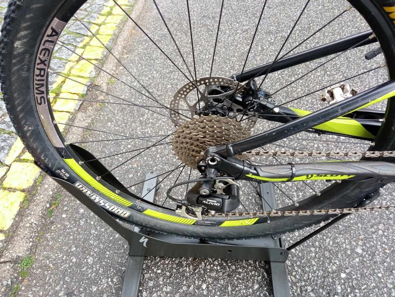 Used Scott Spark 70 2012 Mountainbike, Green — image 6 of 6
