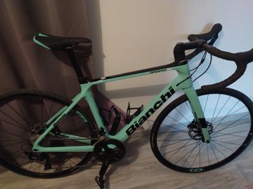 Używany Bianchi Infinito XE 105 2024 2024 Road & Gravel