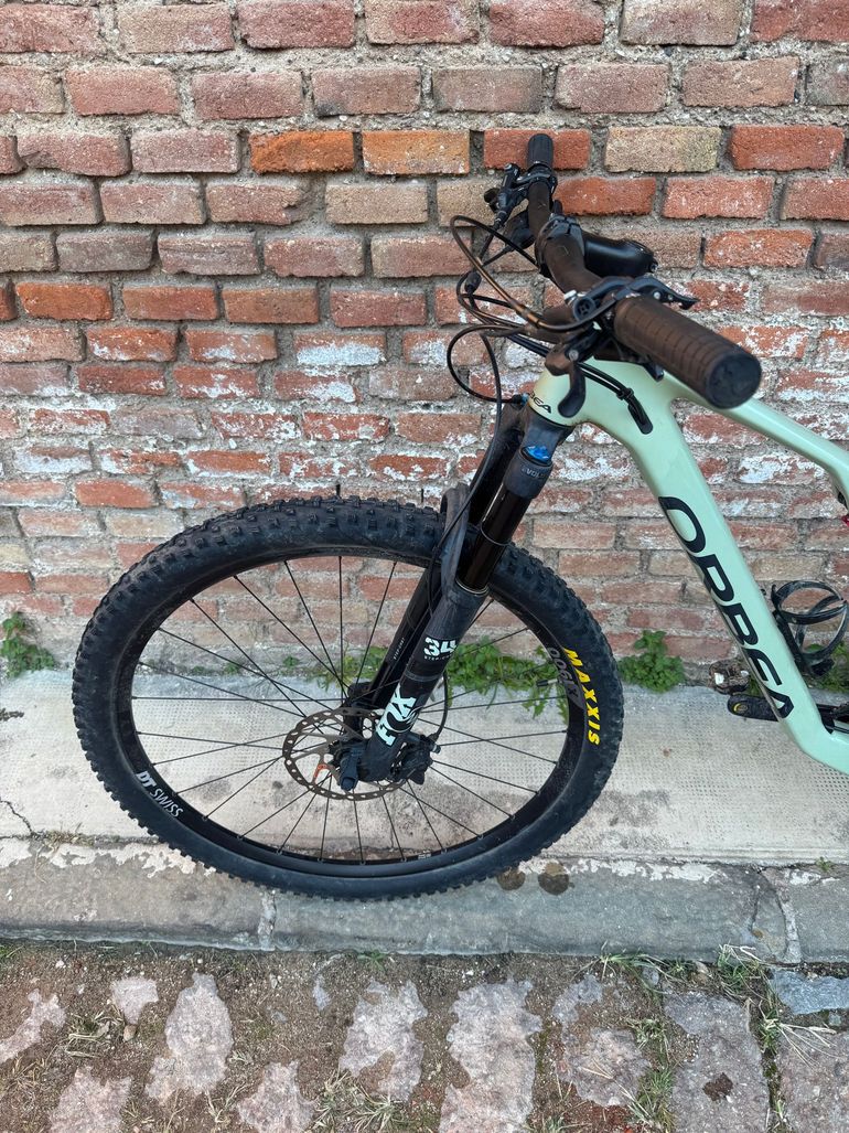 Used Orbea OIZ M20 TR 2022 2022 Mountainbike, Green, 29 — image 8 of 9