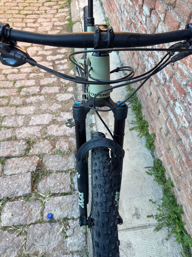 Used Orbea OIZ M20 TR 2022 2022 Mountainbike, Green, 29 — image 6 of 9