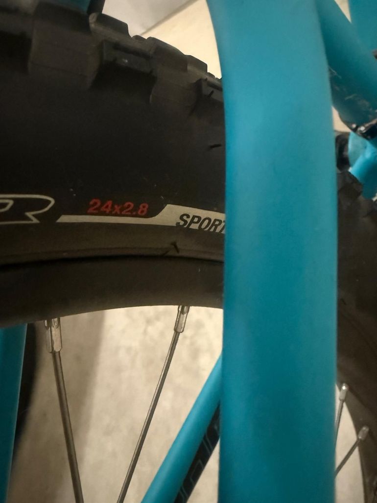 Used Specialized Riprock 24'' 2018 Mountainbike, Blue — image 7 of 8