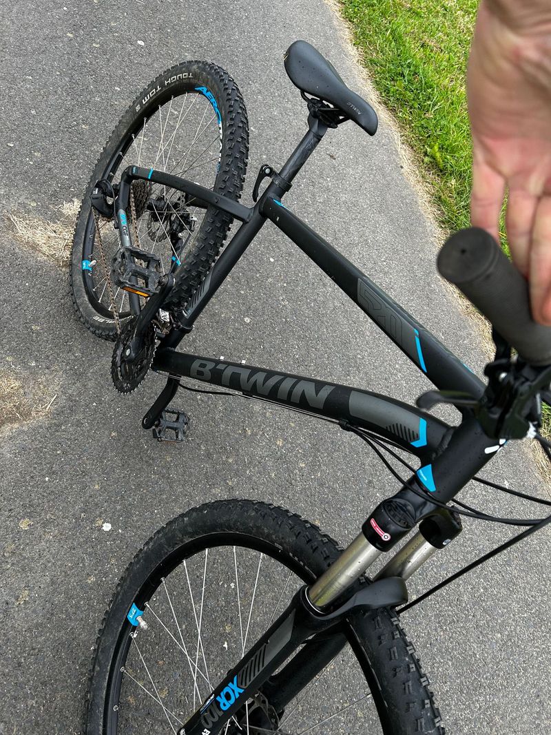 Używany B’TWIN Rockrider 520 2014 MTB