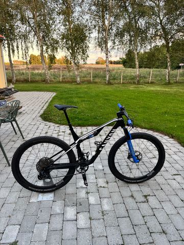 Used Canyon Lux CF 8 2021 2021 Mountainbike, Black, 29 — image 1 of 7