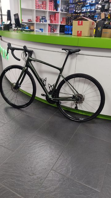 Used Giant Defy, Advanced 1 2021 2021 Road & Gravel, Green — image 2 of 6
