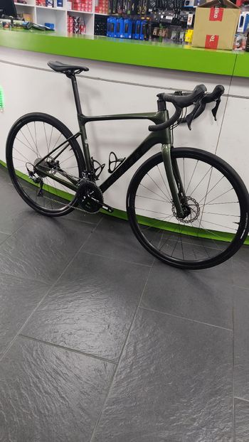 Used Giant Defy, Advanced 1 2021 2021 Road & Gravel