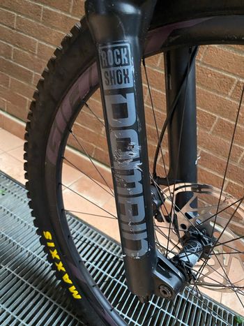 Used Giant Reign Shimano Deore XT 2021 Mountainbike, Black — image 7 of 11