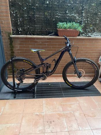 Used Giant Reign Shimano Deore XT 2021 MTB