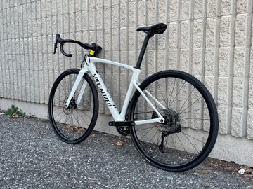 Käytetty Specialized Roubaix SL8 Comp 2024 2024 Road & Gravel — kuva 6 / 6
