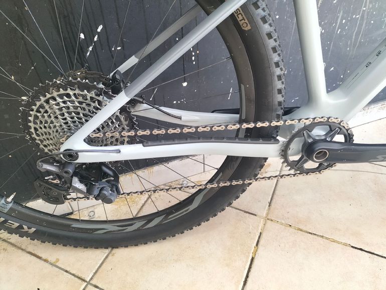 Used Orbea ALMA M50 2023 2023 Mountainbike, Light Gray, 29 — image 2 of 3