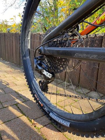 Used Santa Cruz Nomad 3 CC (Custom Made 2016) 2016 Mountainbike, Black — image 11 of 13