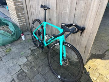Used Bianchi Impulso COMP GRX 610 disc 2023 2023 Road & Gravel, Green — image 4 of 7