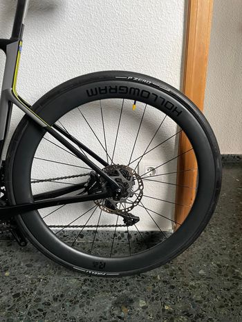 Cannondale SuperSix EVO Carbon Disc 105 2022 2022 Road & Gravel d'occasion — image 4 sur 4