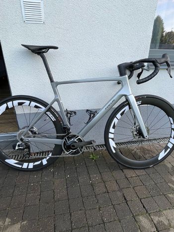 Used Focus IZALCO MAX 9.0 2024 2024 Road & Gravel