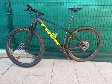 Used Trek Procaliber 9.6 2022 2022 Mountainbike, Black, 29 — image 8 of 10