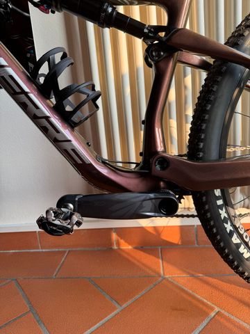 Used Lapierre XR 7.9 2023 2023 Mountainbike, Purple, 29 — image 4 of 7