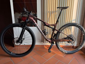 Used Lapierre XR 7.9 2023 2023 Mountainbike, Purple, 29 — image 1 of 7