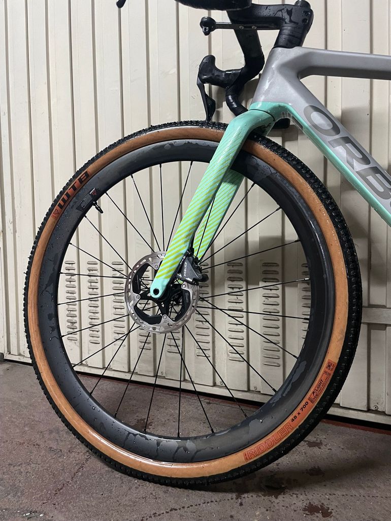 Used Orbea M30 Team 2023 2023 Road & Gravel, Light Gray — image 7 of 8