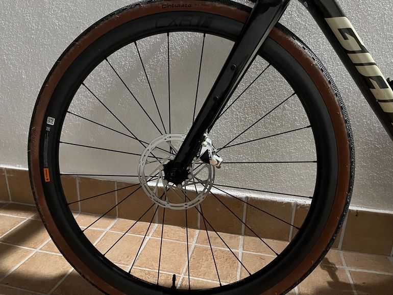 Used Giant Revolt SRAM Red eTap AXS 2022 Road & Gravel, Green — image 6 of 7
