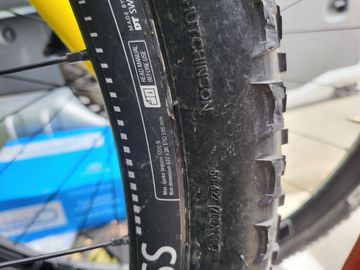 Used Specialized Stumpjumper Expert 2021 2021 Mountainbike, Green, 29 — image 5 of 5