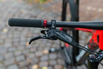 Used Rocky Mountain Vertex Carbon 90 2019 2019 Mountainbike, Red, 29, 27.5 — image 8 of 12