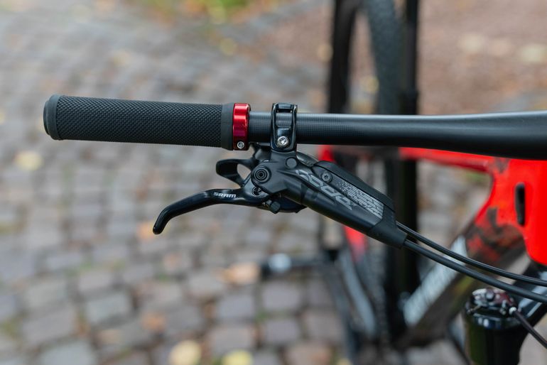 Used Rocky Mountain Vertex Carbon 90 2019 2019 Mountainbike, Red, 29, 27.5 — image 8 of 12