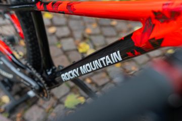 Used Rocky Mountain Vertex Carbon 90 2019 2019 Mountainbike, Red, 29, 27.5 — image 5 of 12